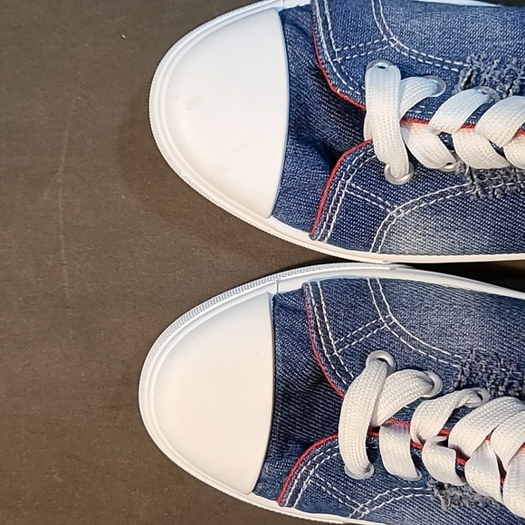 Women's Bobbie & Brooks blue and red Sneakers size 8 - Picture 6 of 8
